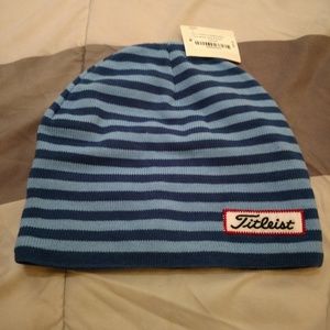 NWT Titleist Beanie. Light and Navy Blue.